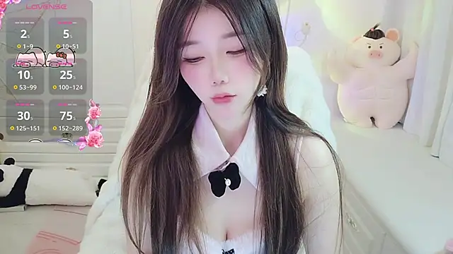 Coco-Di online show from November 18, 2025, 2:27 am