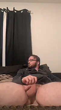 Snapshot of bear8t chatting on October 31, 2025, 10:56 am bear8t online show from October 31, 2025, 10:56 am