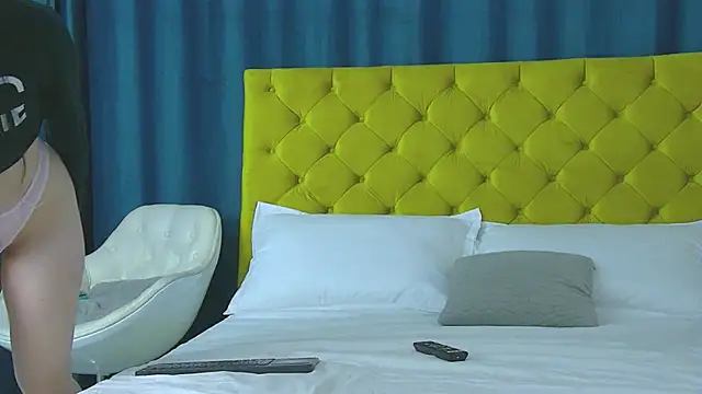 RubyHills online show from February 5, 2026, 5:03 am