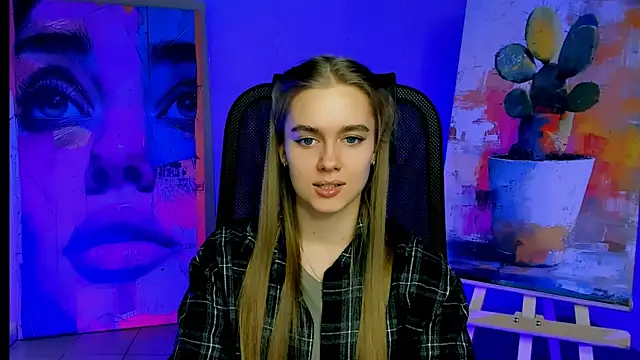 Snapshot of JuneWoods chatting on March 2, 2026, 1:40 pm JuneWoods online show from March 2, 2026, 1:40 pm