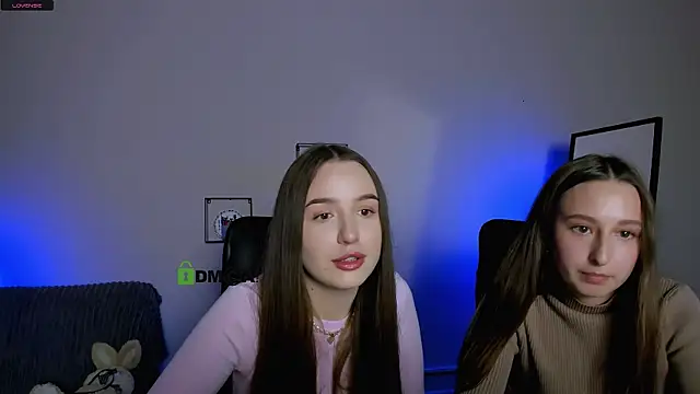 Snapshot of leslie_bird chatting on September 30, 2025, 12:55 pm leslie bird online show from September 30, 2025, 12:55 pm