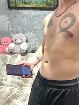 KirilStella online show from October 17, 2025, 12:40 pm