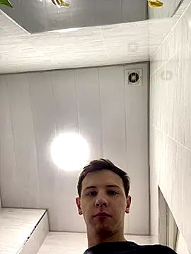 KirilStella online show from October 3, 2025, 8:43 pm