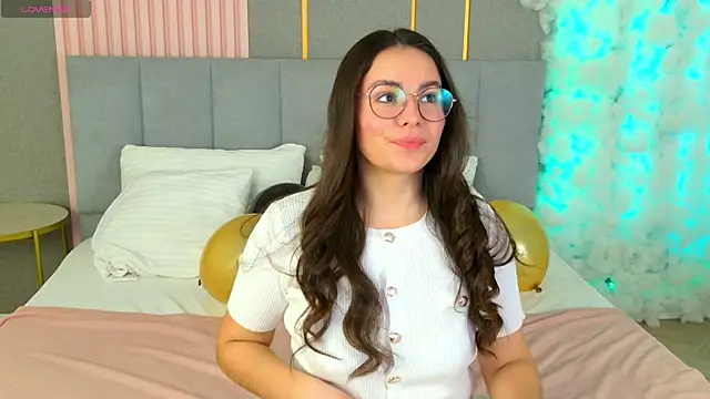 GabiBatista online show from November 13, 2025, 5:11 am