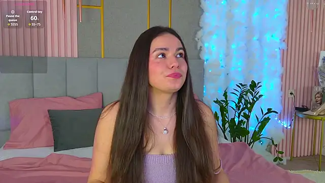 GabiBatista online show from April 5, 2026, 5:14 am