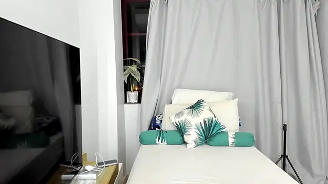 Snapshot of ConnieSmall24 chatting on December 15, 2025, 9:20 pm ConnieSmall24 online show from December 15, 2025, 9:20 pm