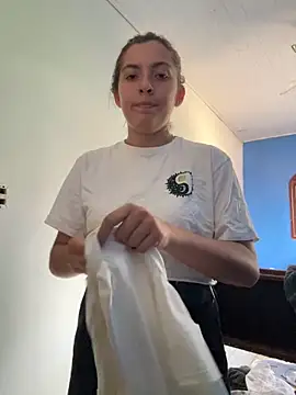 larj021bb online show from April 16, 2026, 1:01 pm