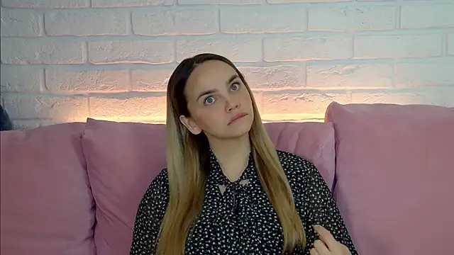 Snapshot of AnitaVenture chatting on September 28, 2025, 4:30 am AnitaVenture online show from September 28, 2025, 4:30 am