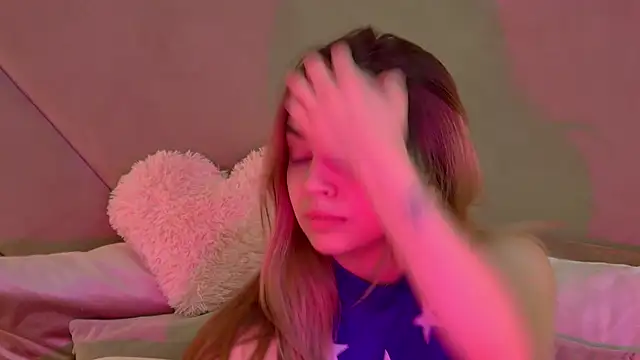 Snapshot of AnitaVenture chatting on October 9, 2025, 4:13 am AnitaVenture online show from October 9, 2025, 4:13 am