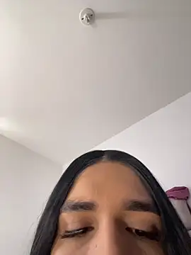 Dania Oconor online show from November 1, 2025, 2:55 pm