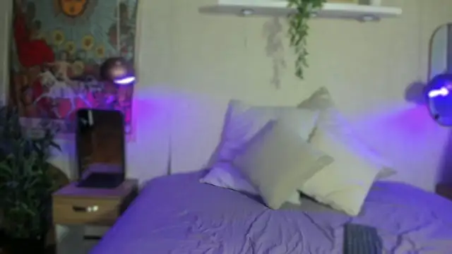 Snapshot of Violeta_dh chatting on October 4, 2025, 11:45 am Violeta dh online show from October 4, 2025, 11:45 am