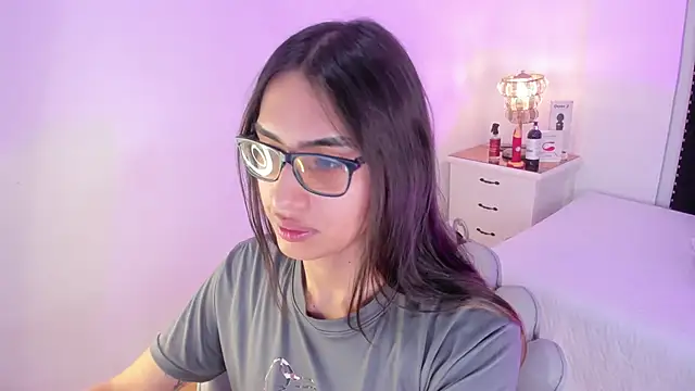 cherrylady 02 online show from October 4, 2025, 12:17 pm