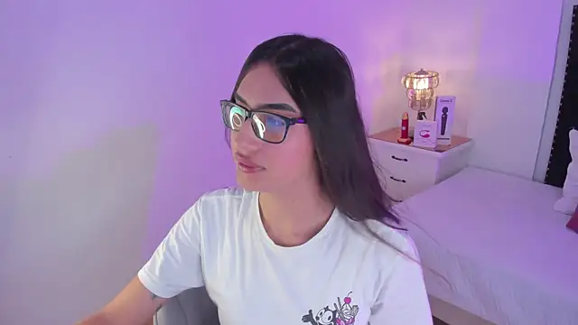 cherrylady 02 online show from October 5, 2025, 1:57 pm