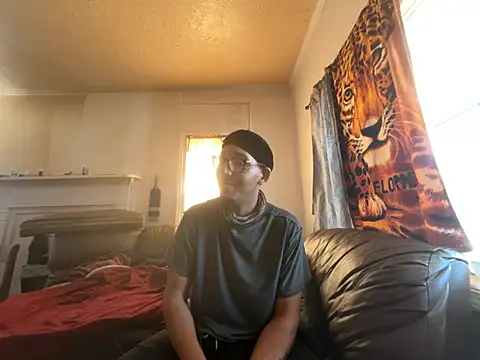 ThrowedWorldWide online show from March 4, 2026, 4:04 pm