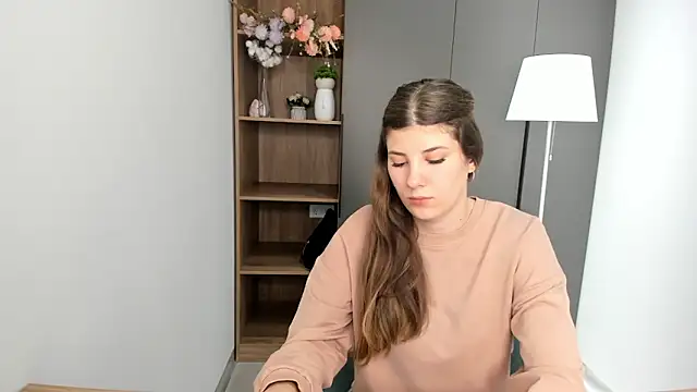 ShawneeZissler online show from September 26, 2025, 7:59 am