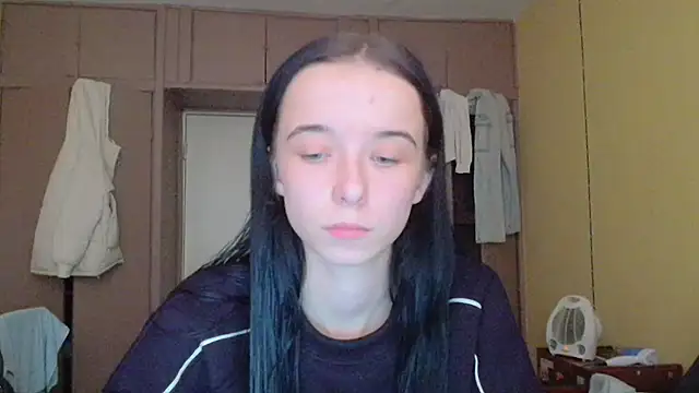 Emilia Light online show from October 29, 2025, 9:30 am