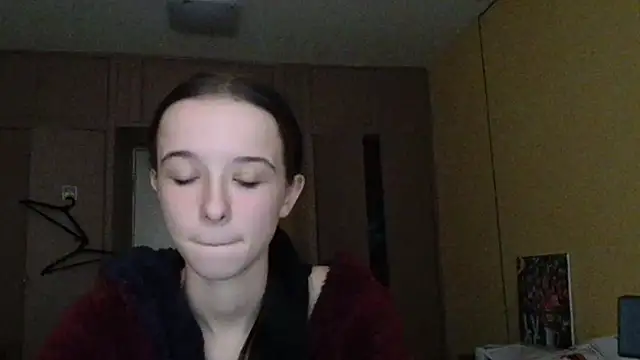 Emilia Light online show from October 8, 2025, 5:53 am