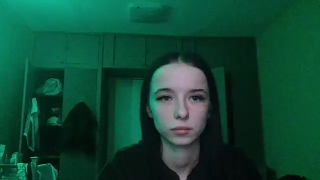 Emilia Light online show from March 20, 2026, 3:24 pm