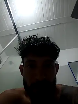 Snapshot of kingbickcockDn chatting on October 10, 2025, 2:40 pm kingbickcockDn online show from October 10, 2025, 2:40 pm