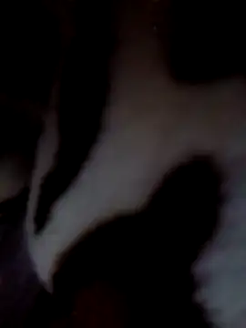 YaraDuartee online show from November 8, 2025, 6:33 pm