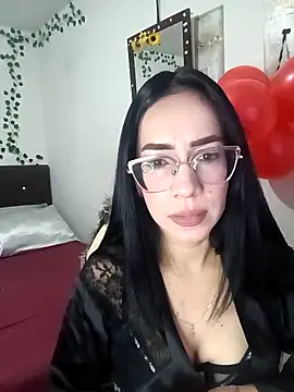 YaraDuartee online show from February 26, 2026, 7:47 pm