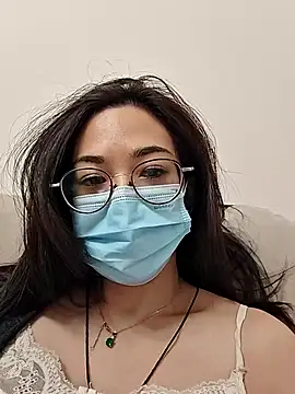 Snapshot of Flora25oo chatting on November 16, 2025, 11:15 am Flora25oo online show from November 16, 2025, 11:15 am