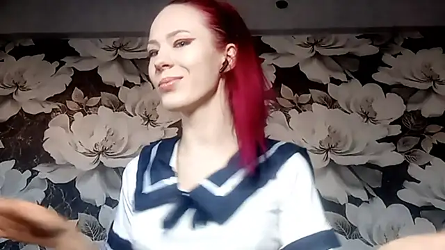 LiaCusson online show from September 27, 2025, 3:12 am