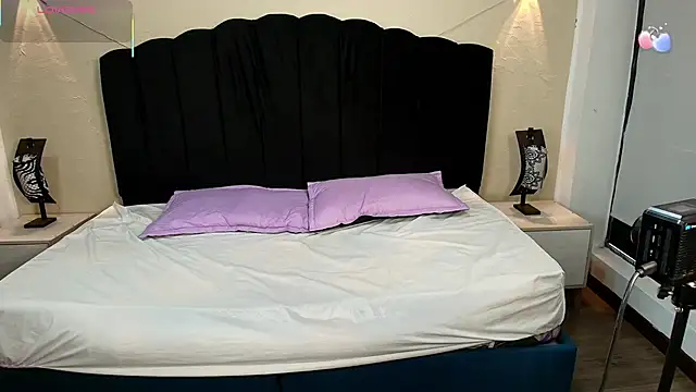 GabySweett  online show from December 3, 2025, 12:04 pm