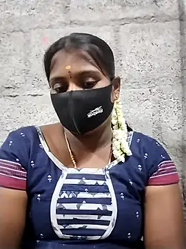 Tamil Hot Sandy online show from June 3, 2026, 5:17 pm