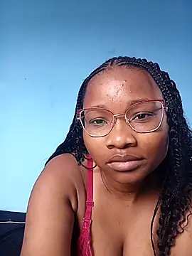 Snapshot of SugarSpiceXXX chatting on October 4, 2025, 10:06 am SugarSpiceXXX online show from October 4, 2025, 10:06 am