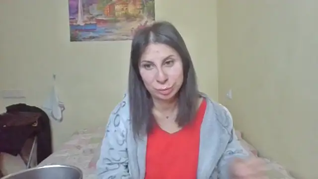 QueenMomyS online show from February 4, 2026, 8:26 pm