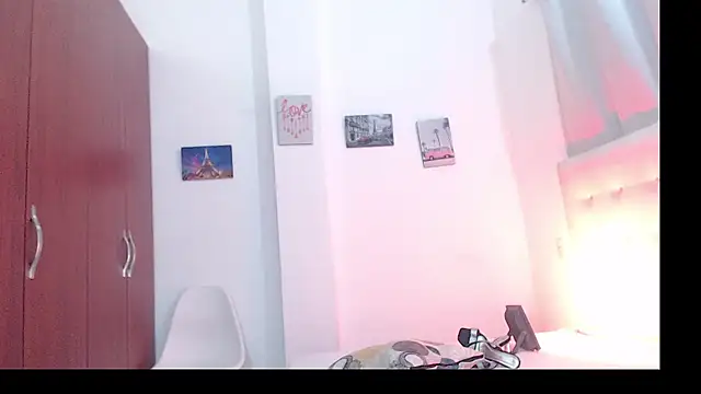 Snapshot of queen-dayanna chatting on October 30, 2025, 12:25 pm queen-dayanna online show from October 30, 2025, 12:25 pm