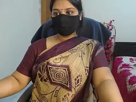 Snapshot of Queen_Homaira chatting on November 11, 2025, 3:56 am Queen Homaira online show from November 11, 2025, 3:56 am