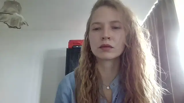 Snapshot of Feymaris chatting on February 8, 2026, 11:19 am Feymaris online show from February 8, 2026, 11:19 am