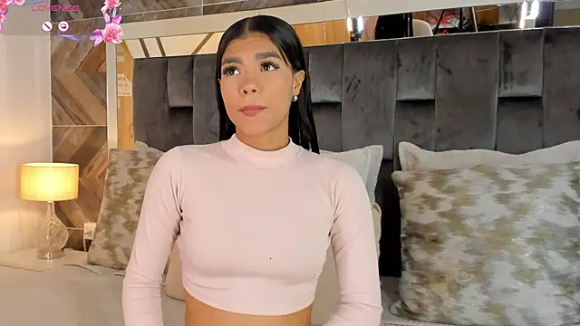 Snapshot of NaylaGrey chatting on November 6, 2025, 11:58 am NaylaGrey online show from November 6, 2025, 11:58 am