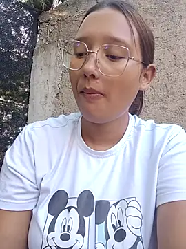 young dairy01 online show from November 18, 2025, 12:19 pm