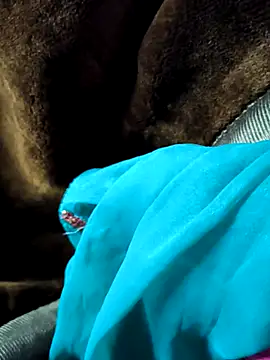 khushbuDarchut71 online show from December 22, 2025, 4:51 pm