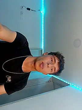 Snapshot of Ivonnybonn chatting on October 11, 2025, 3:18 am Ivonnybonn online show from October 11, 2025, 3:18 am