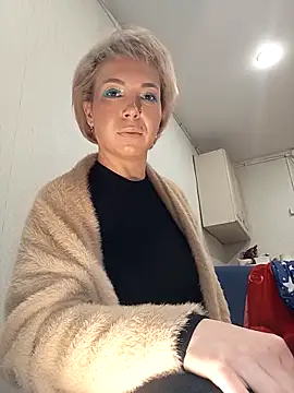 Conny Shellie online show from December 18, 2025, 10:46 pm