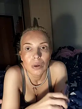 Conny Shellie online show from November 7, 2025, 10:20 am