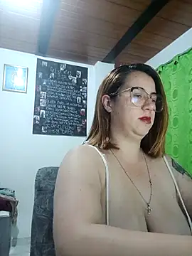 Snapshot of Venenodulce chatting on October 11, 2025, 3:18 am Venenodulce online show from October 11, 2025, 3:18 am