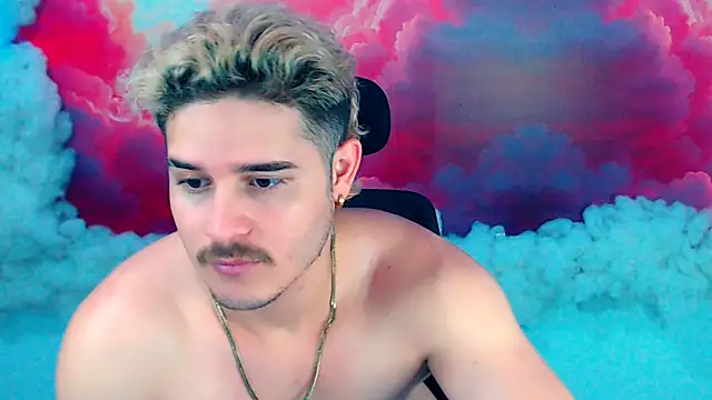 Snapshot of AlexPiersss chatting on October 7, 2025, 7:15 pm AlexPiersss online show from October 7, 2025, 7:15 pm