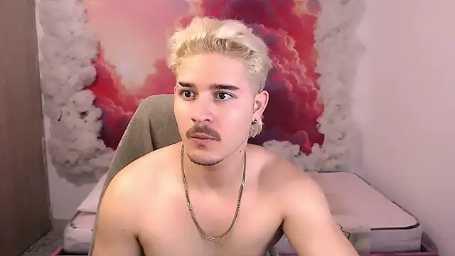 Snapshot of AlexPiersss chatting on October 22, 2025, 7:13 pm AlexPiersss online show from October 22, 2025, 7:13 pm