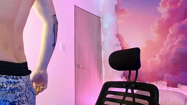 Snapshot of AlexPiersss chatting on November 7, 2025, 7:07 pm AlexPiersss online show from November 7, 2025, 7:07 pm