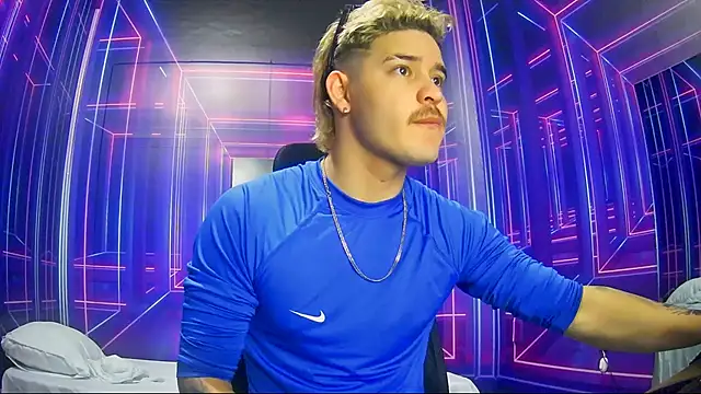 Snapshot of AlexPiersss chatting on September 30, 2025, 7:09 pm AlexPiersss online show from September 30, 2025, 7:09 pm