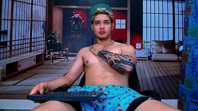 Snapshot of AlexPiersss chatting on November 12, 2025, 7:07 pm AlexPiersss online show from November 12, 2025, 7:07 pm