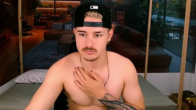 Snapshot of AlexPiersss chatting on October 30, 2025, 7:00 pm AlexPiersss online show from October 30, 2025, 7:00 pm