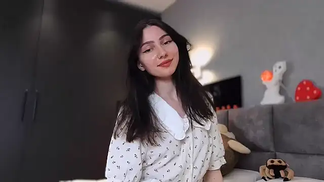 AnaMoonlight online show from October 26, 2025, 5:02 pm