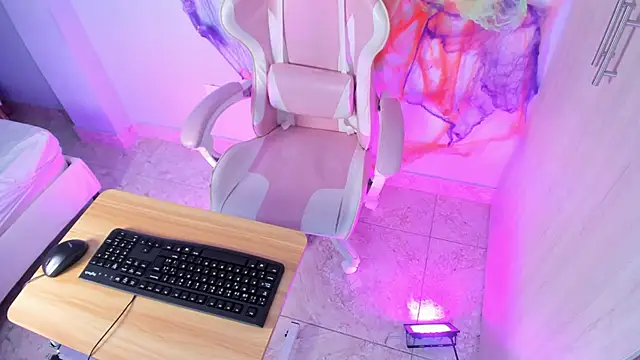 Snapshot of Athenea__fox chatting on October 29, 2025, 12:04 pm Athenea fox online show from October 29, 2025, 12:04 pm