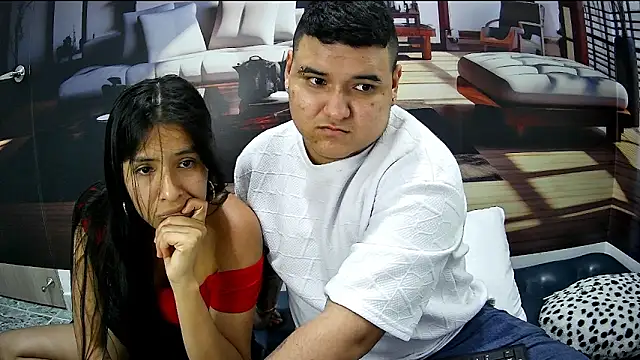 Charly and laura online show from October 1, 2025, 7:51 pm